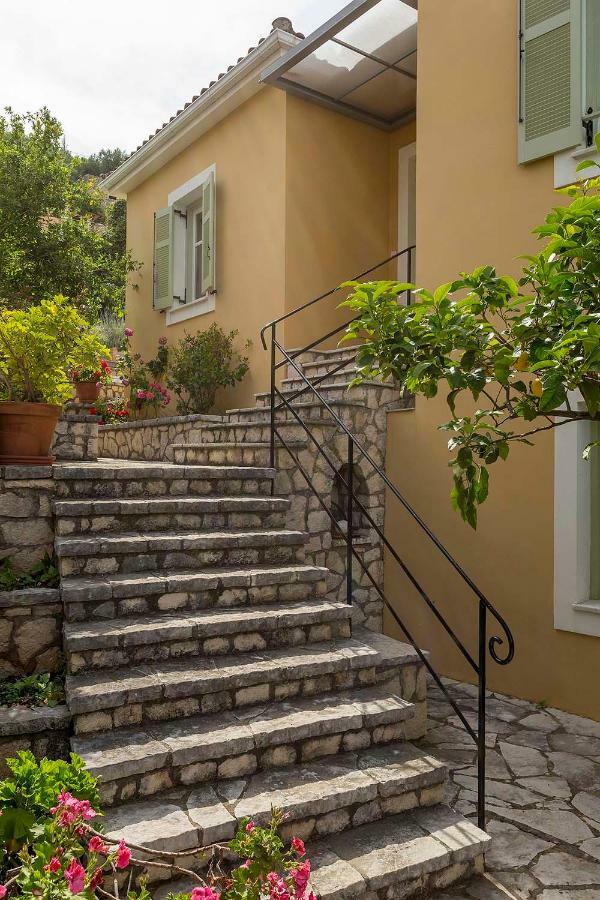 Yellow House Ithaca Βαθύ Εξωτερικό φωτογραφία