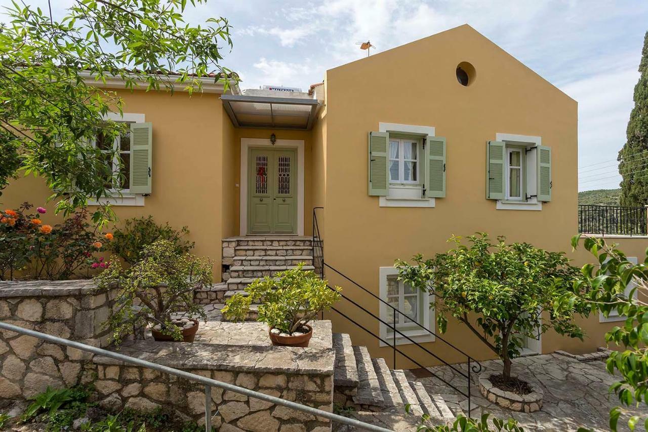 Yellow House Ithaca Βαθύ Εξωτερικό φωτογραφία