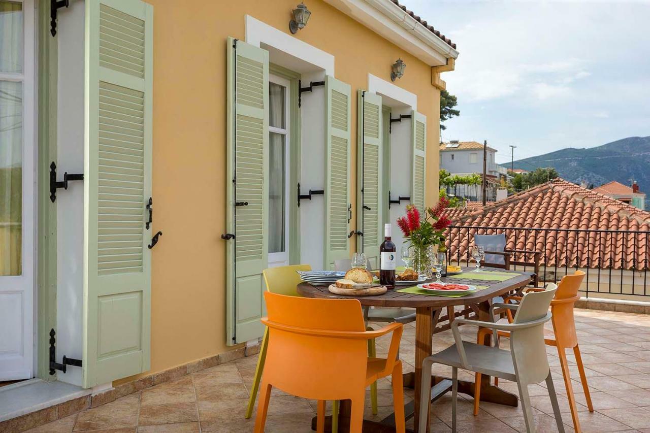 Yellow House Ithaca Βαθύ Εξωτερικό φωτογραφία