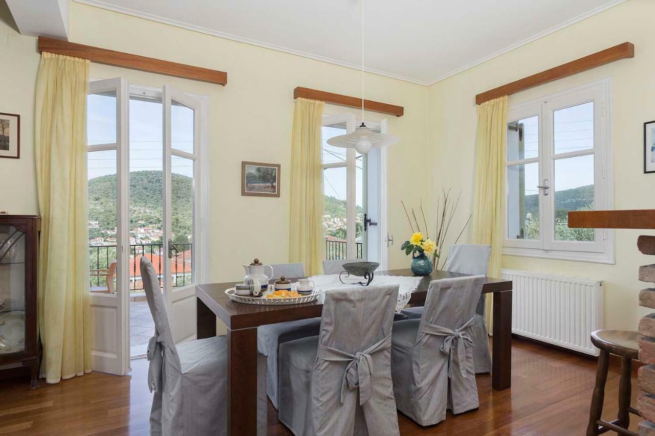 Yellow House Ithaca Βαθύ Εξωτερικό φωτογραφία