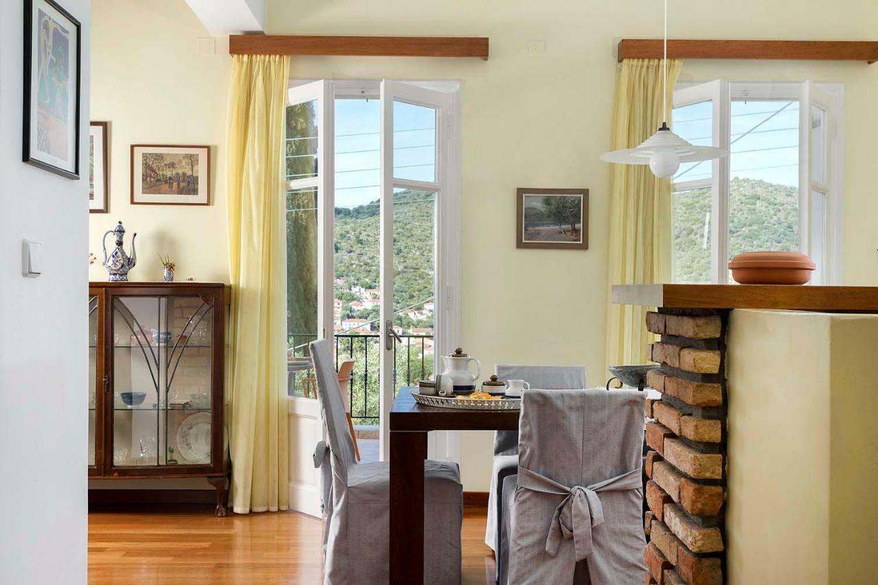 Yellow House Ithaca Βαθύ Εξωτερικό φωτογραφία