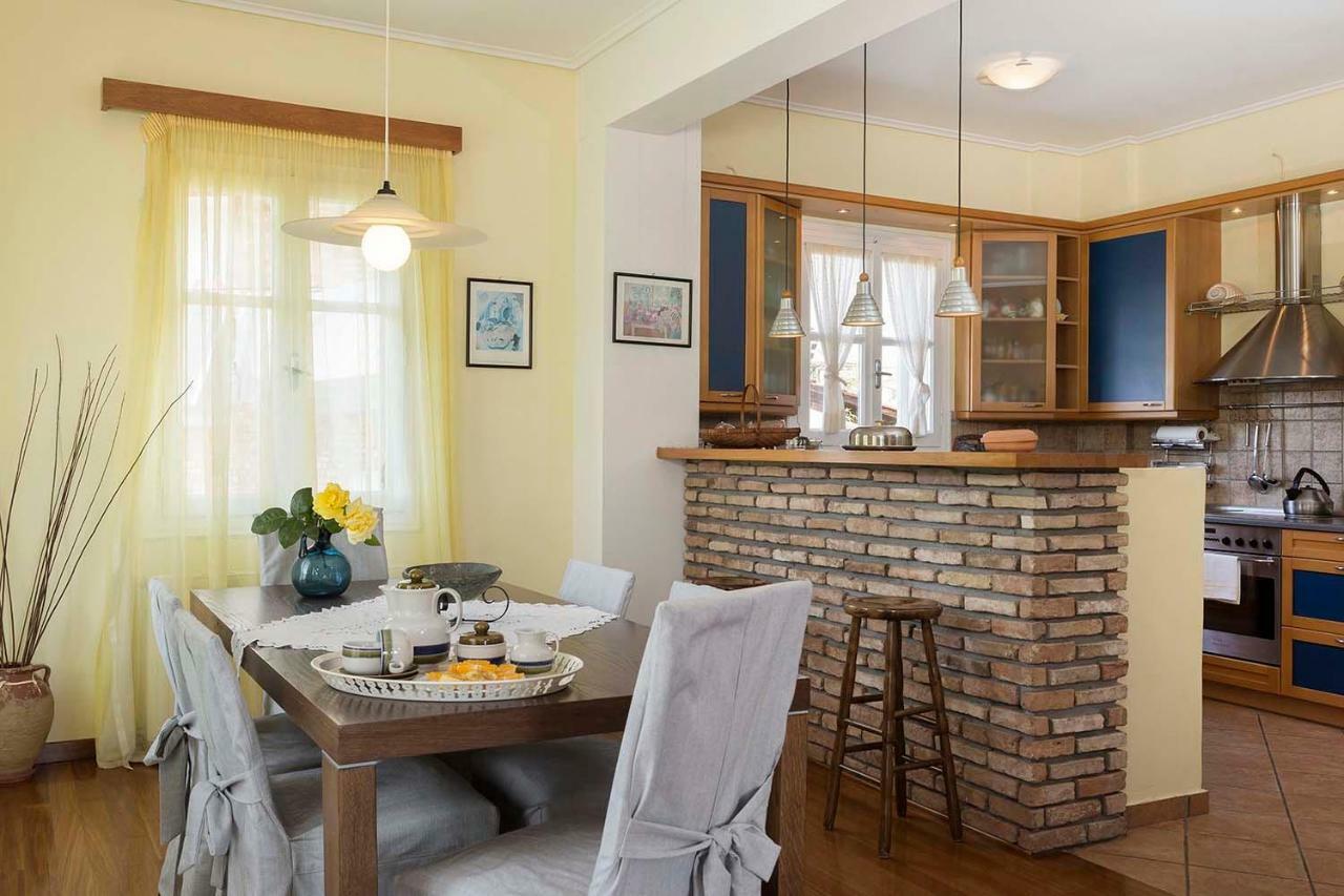 Yellow House Ithaca Βαθύ Εξωτερικό φωτογραφία