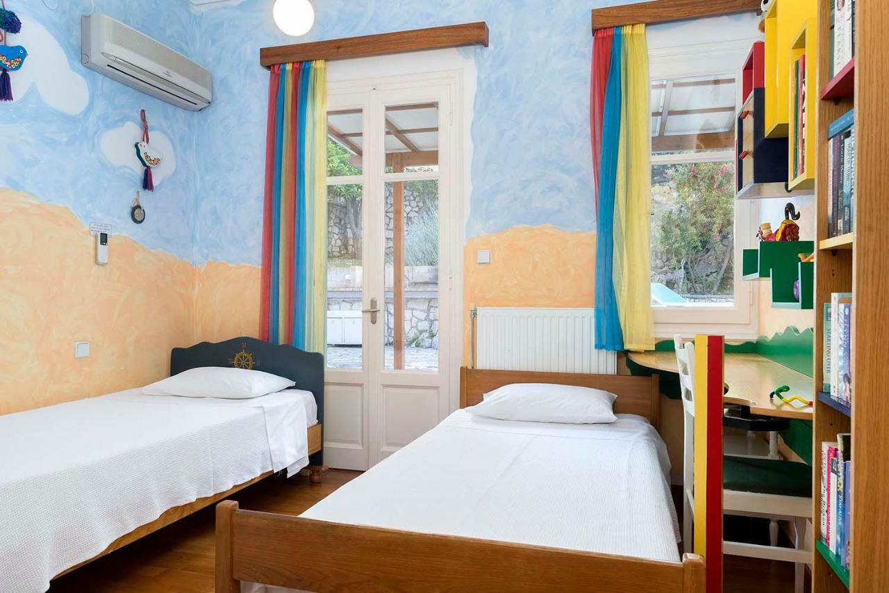 Yellow House Ithaca Βαθύ Εξωτερικό φωτογραφία